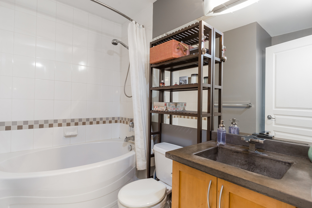 24 at 408 - 333 E 1st Street, Lower Lonsdale, North Vancouver