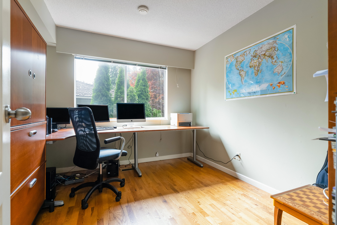 575-e-braemar-rd-office at 575 East Braemar Road, Braemar, North Vancouver