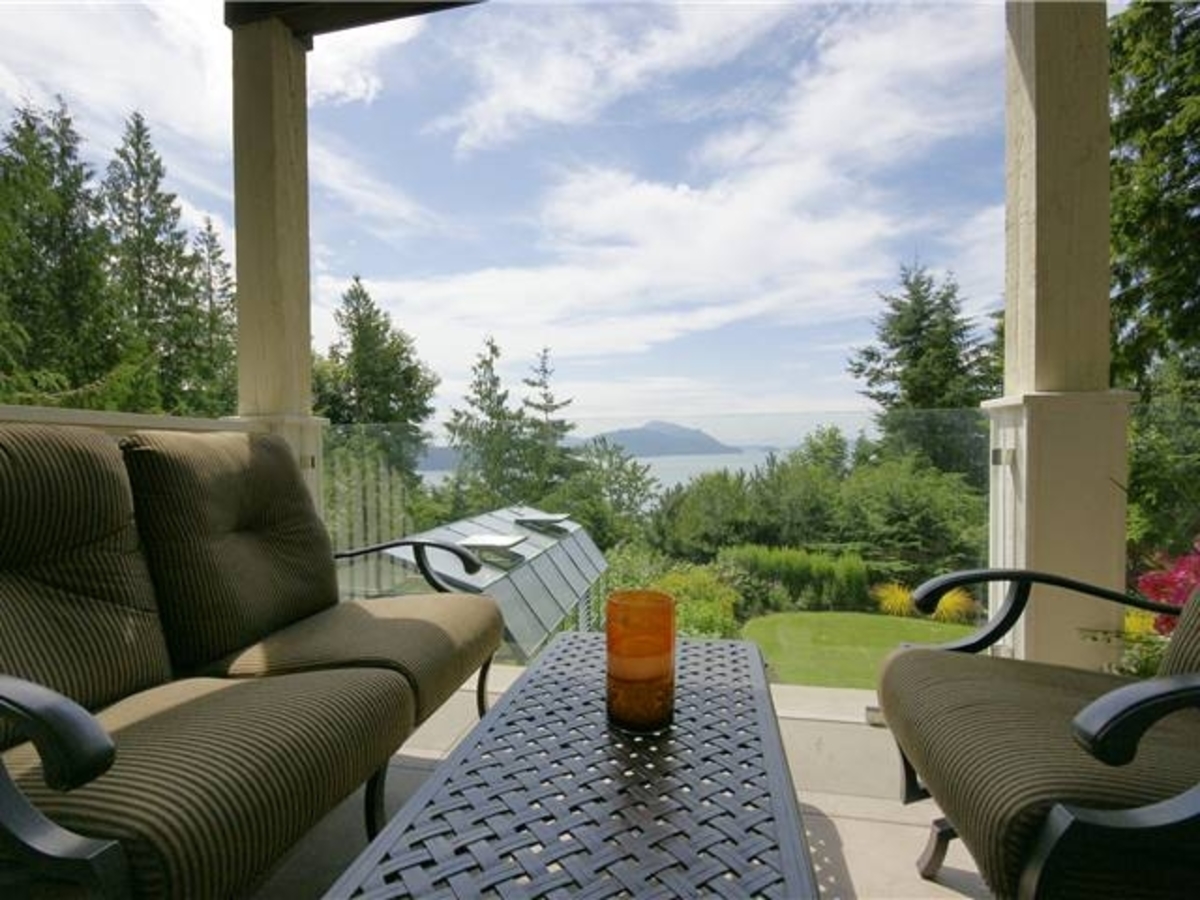190 Mountain Dr Deck at 190 Mountain Drive, Lions Bay, West Vancouver