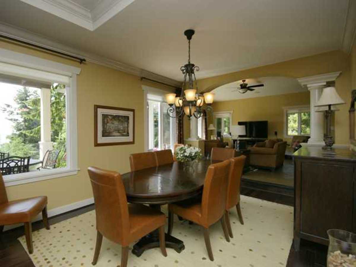 190 Mountain Dr DR at 190 Mountain Drive, Lions Bay, West Vancouver