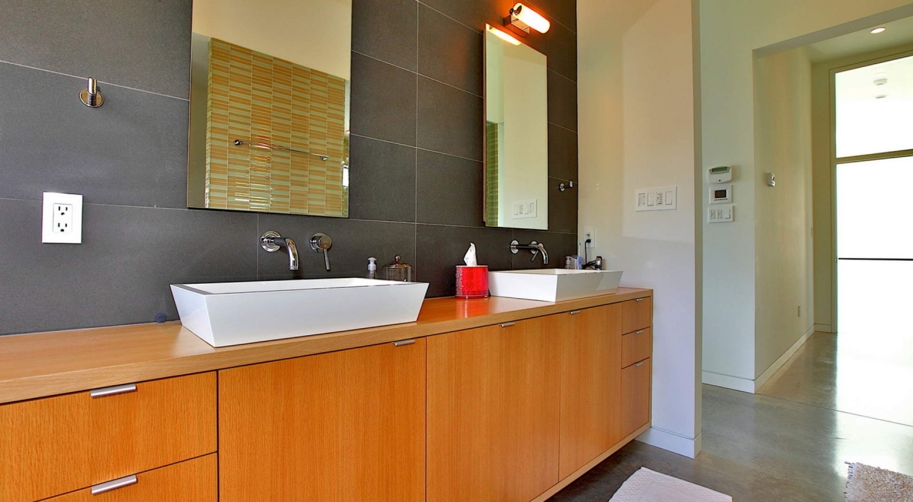 2924 Altamont Cres Master Ensuite at 2924 Altamont Crescent, Altamont, West Vancouver