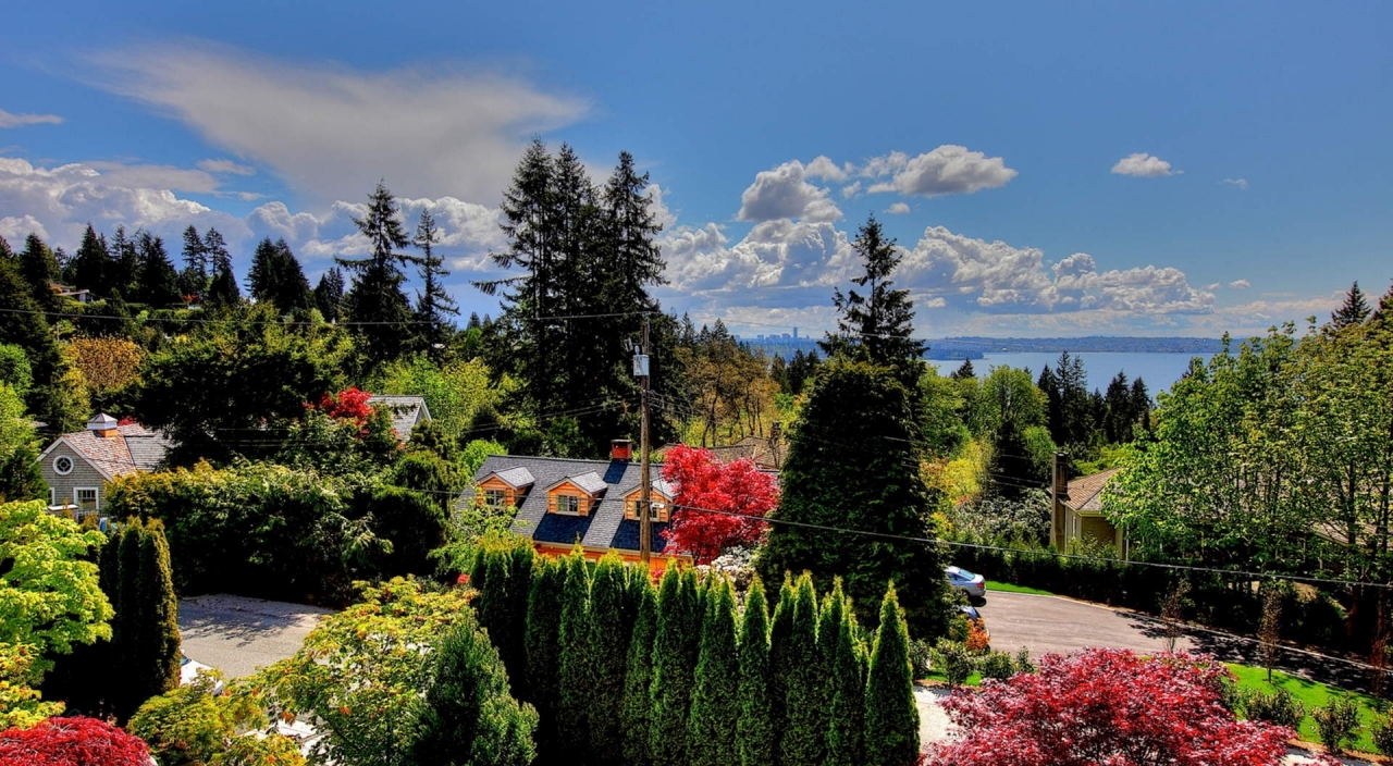 2924 Altamont Cres View at 2924 Altamont Crescent, Altamont, West Vancouver