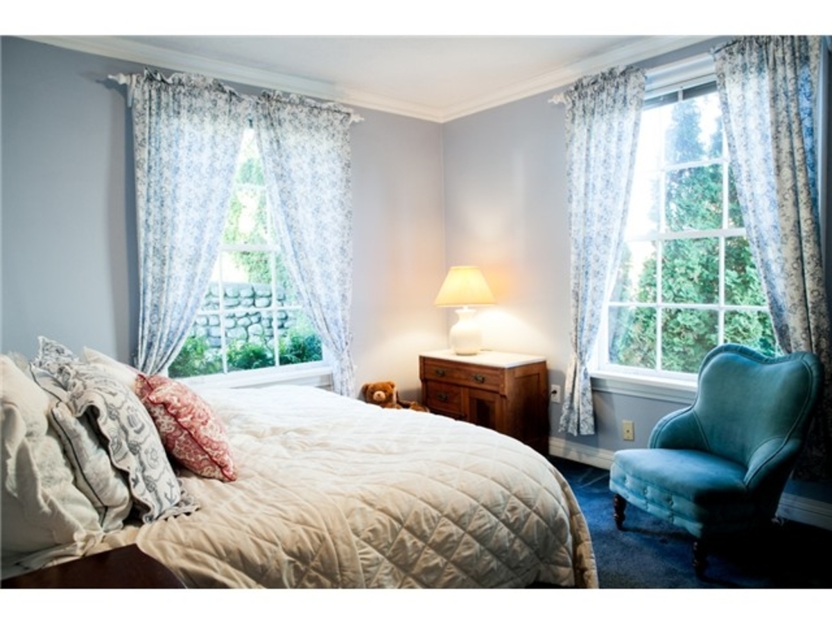 2592 Nelson Ave Bedroom at 2592 Nelson Avenue, Dundarave, West Vancouver