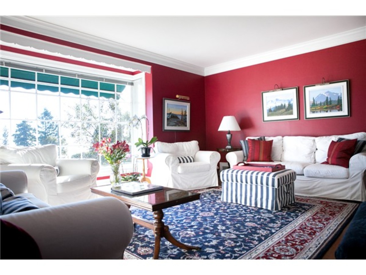 2592 Nelson Ave Living Room at 2592 Nelson Avenue, Dundarave, West Vancouver