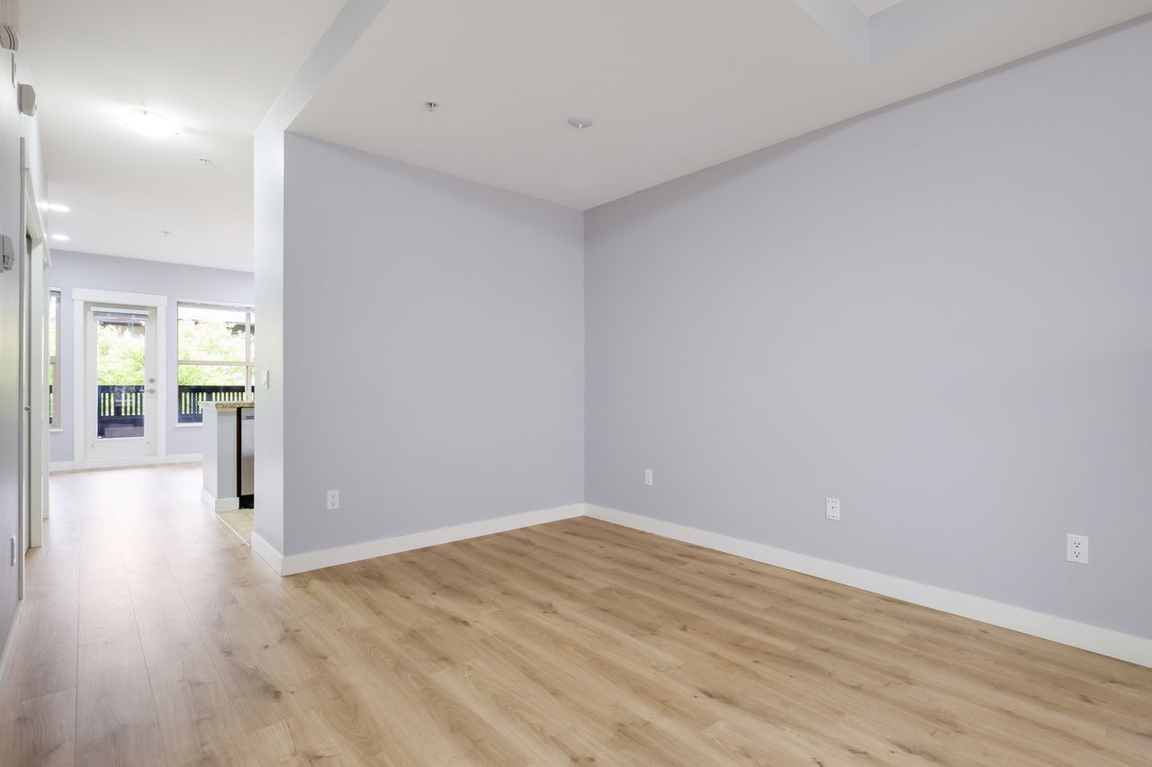 7-307-e-15th-srt-dining-room at 7 - 307 E 15th Street, Central Lonsdale, North Vancouver