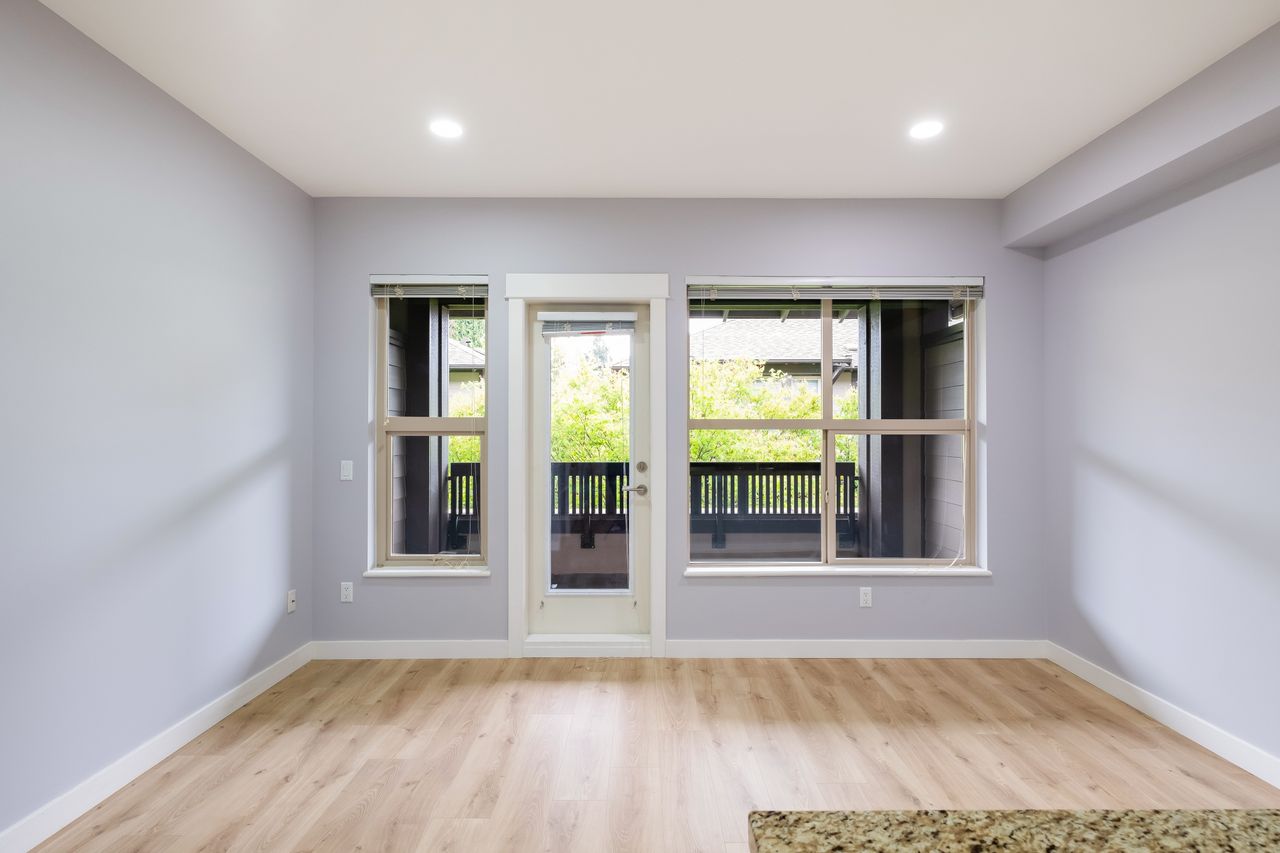 7-307-e-15th-st-family-room-2 at 7 - 307 E 15th Street, Central Lonsdale, North Vancouver