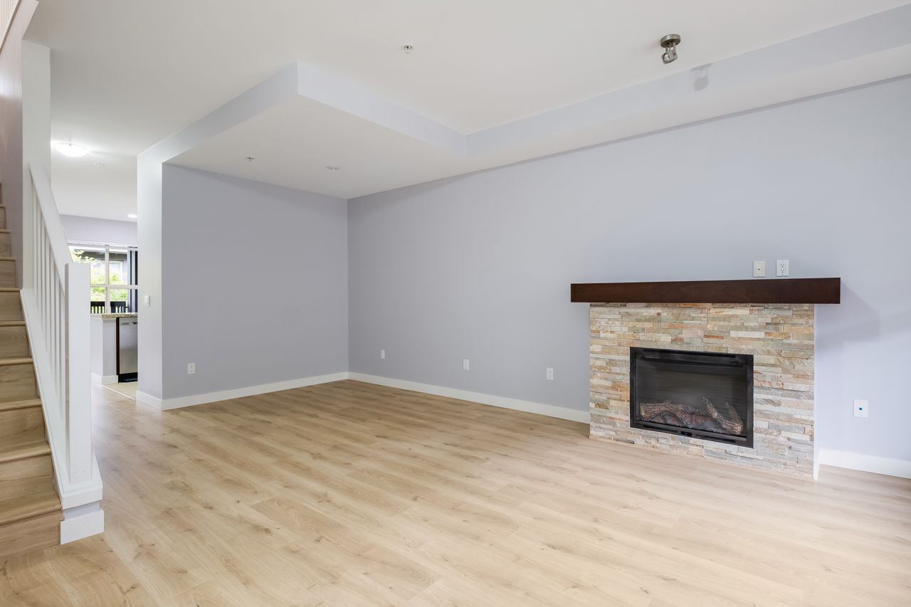 7-307-e-15th-st-living-dining-room at 7 - 307 E 15th Street, Central Lonsdale, North Vancouver