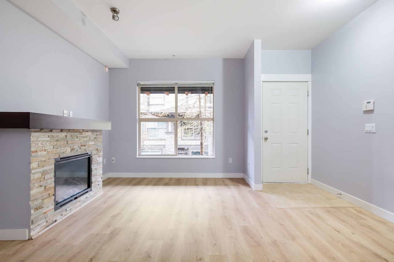 7-307-e-15th-st-living-room-3 at 7 - 307 E 15th Street, Central Lonsdale, North Vancouver