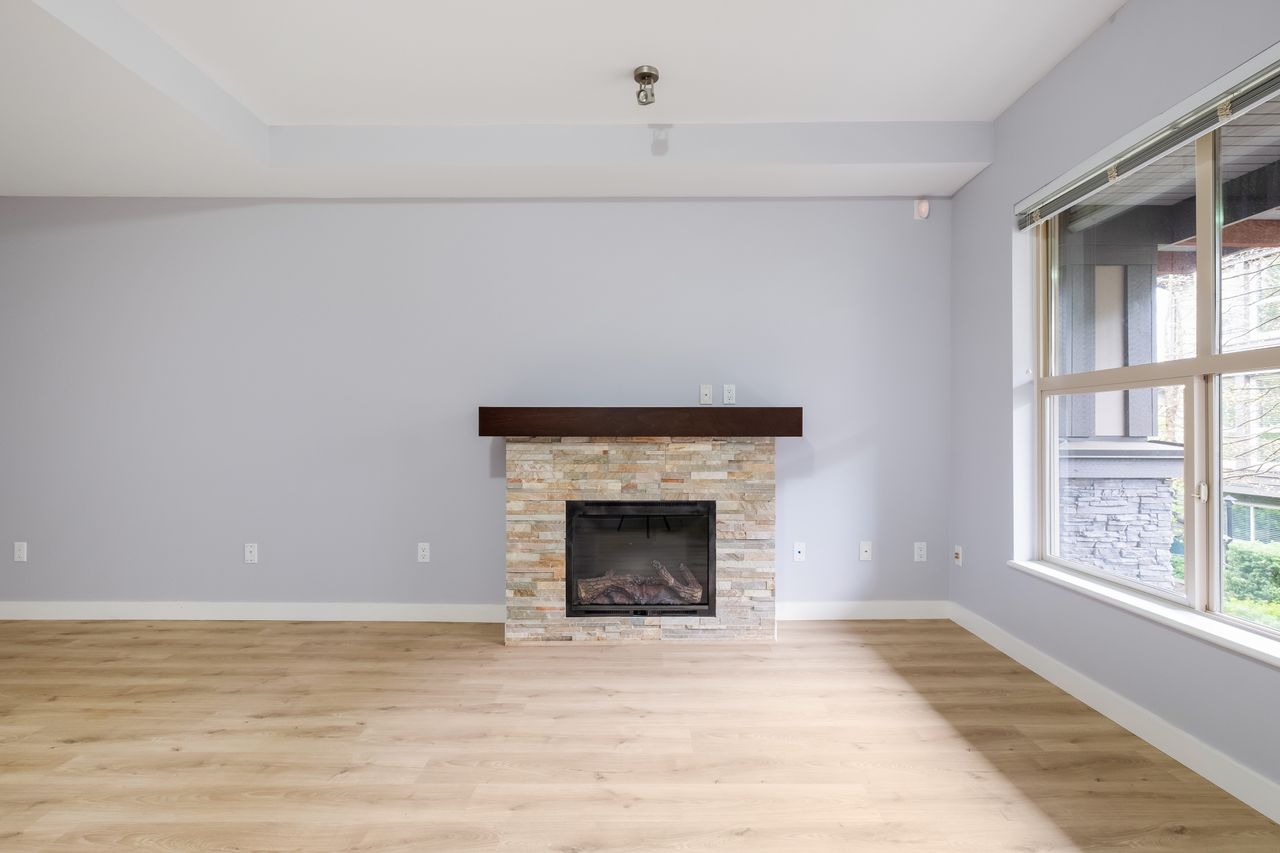7-307-e-15th-st-living-room at 7 - 307 E 15th Street, Central Lonsdale, North Vancouver