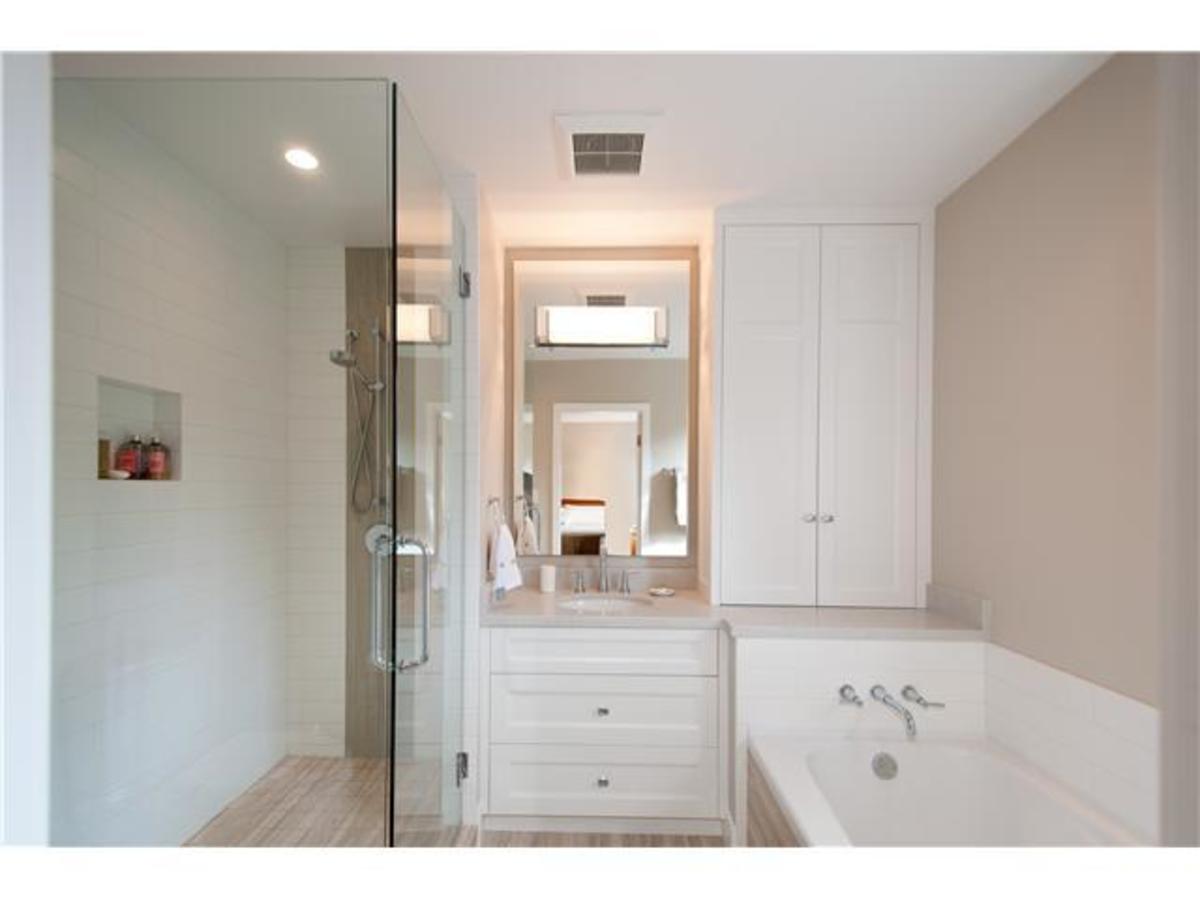 4095 Ripple Rd Master Ensuite at 4095 Ripple Road, Bayridge, West Vancouver