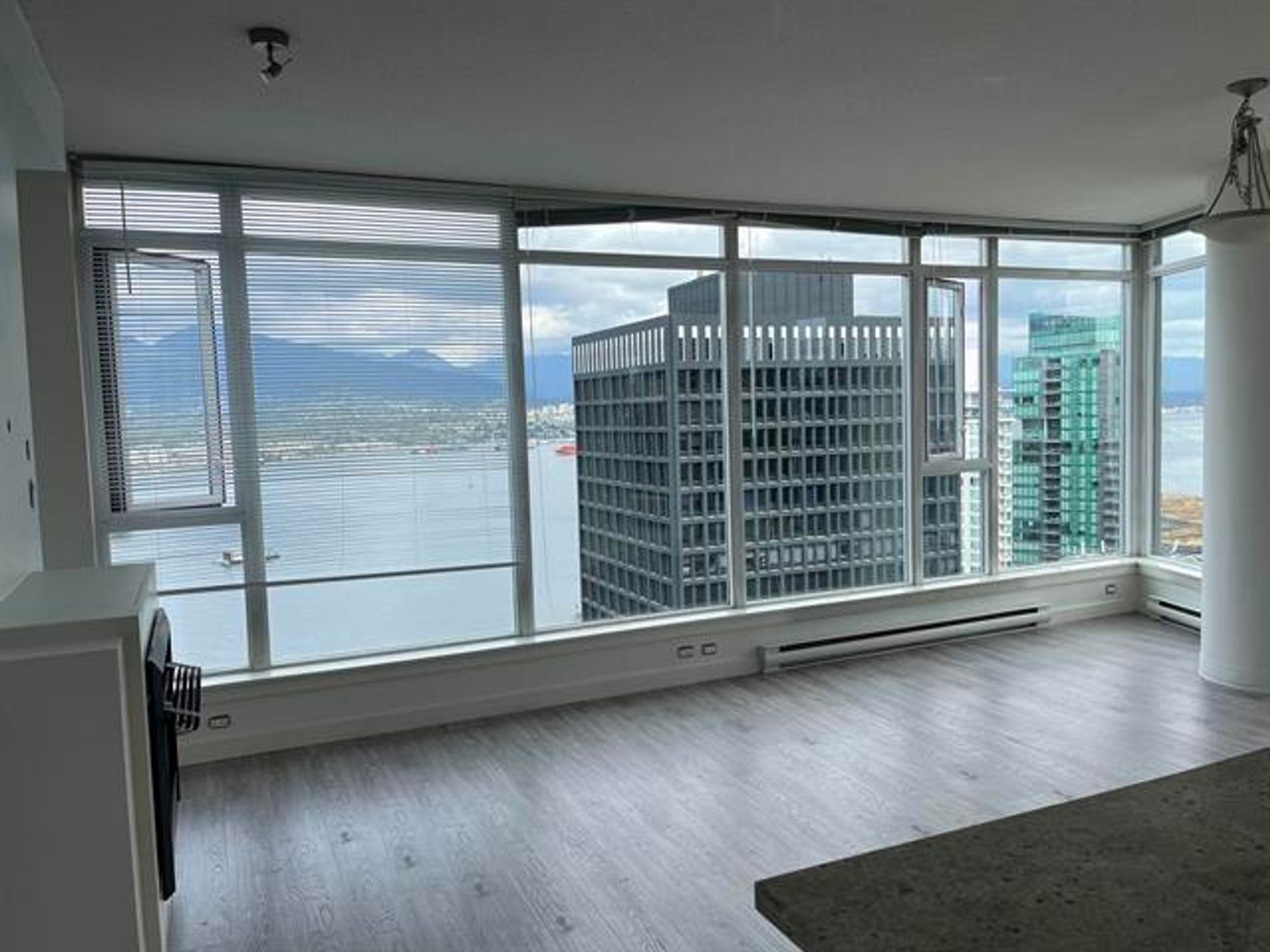 3204 - 1188 W Pender, Coal Harbour, Vancouver West