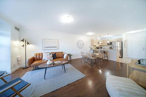 262951673-5858f01e-c962-47e5-b3e7-b4849a5b7fe1 at 405 - 17769 57th Avenue