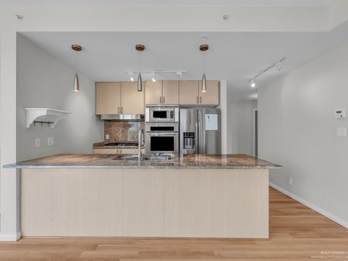 realty_studios_real_estate_photography-14 at 1905 - 1211 Melville Street, Coal Harbour, Vancouver West