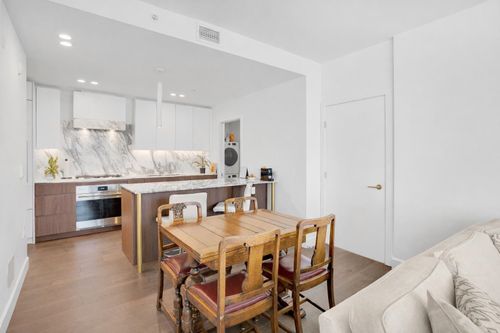 3668-w-10th-avenue-kitsilano-vancouver-west-02 at 307 - 3668 W 10th Avenue, Kitsilano, Vancouver West