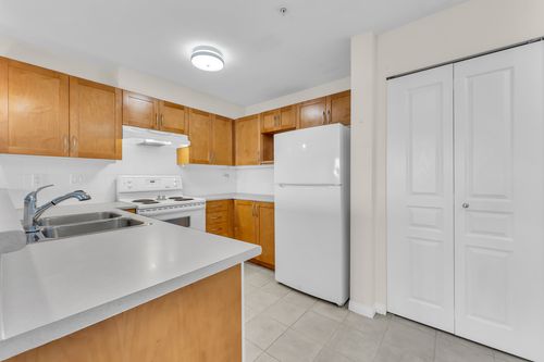 10-dsc06035 at 208 - 333 E 1st Street, Lower Lonsdale, North Vancouver