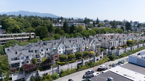 hi-res-ws-neigbourhood at 208 - 333 E 1st Street, Lower Lonsdale, North Vancouver