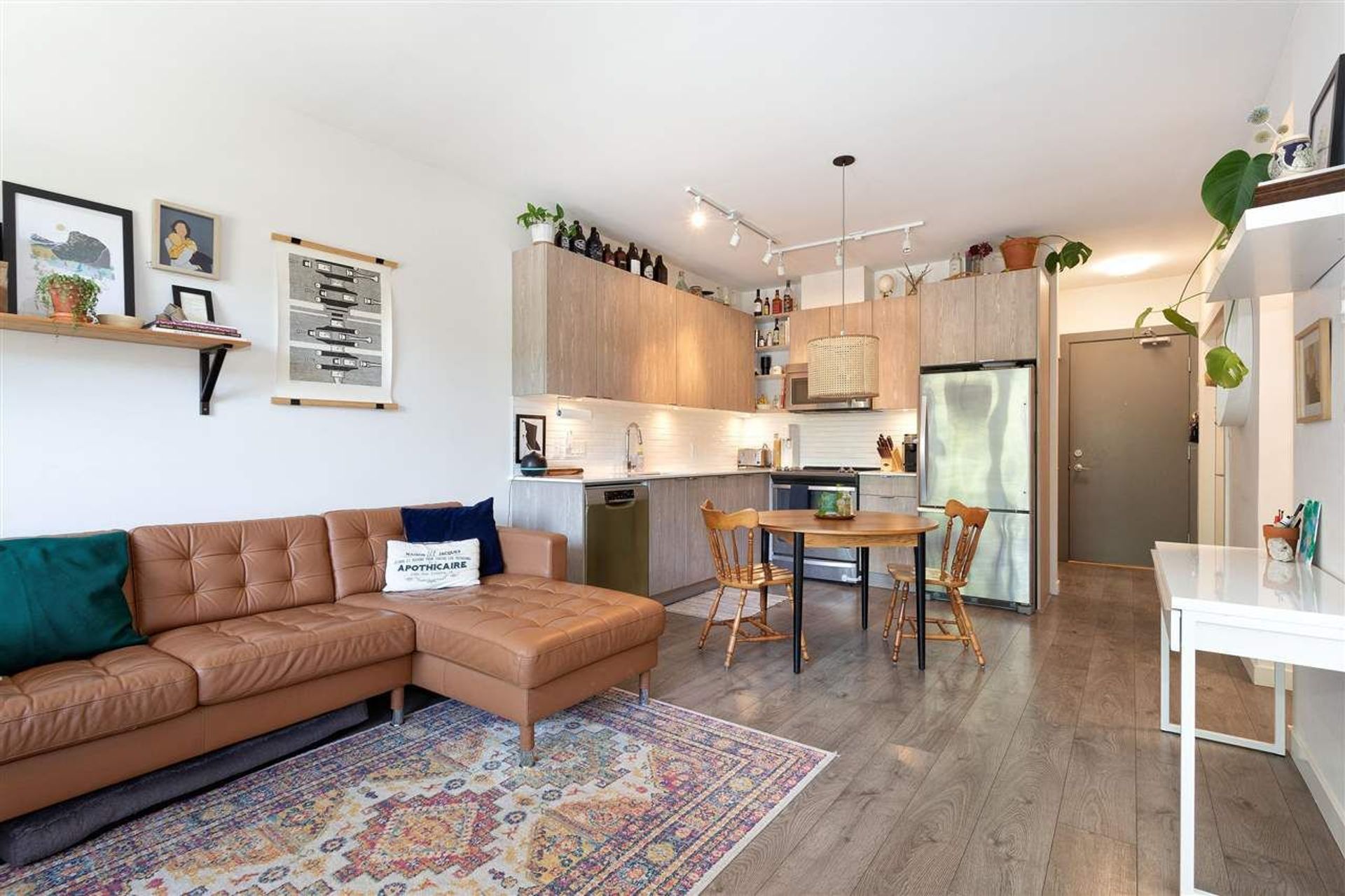 305 - 1150 Bailey Street, Downtown SQ, Squamish by Kit + Coop Real Estate 305 - 1150 Bailey Street, Downtown SQ, Squamish