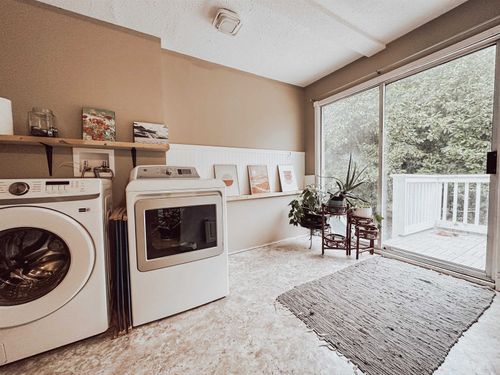 5717-trail-avenue-sechelt-district-sunshine-coast-09 at 5717 Trail Avenue, Sechelt District, Sunshine Coast 5717-trail-avenue-sechelt-district-sunshine-coast-09 at 5717 Trail Avenue, Sechelt District, Sunshine Coast