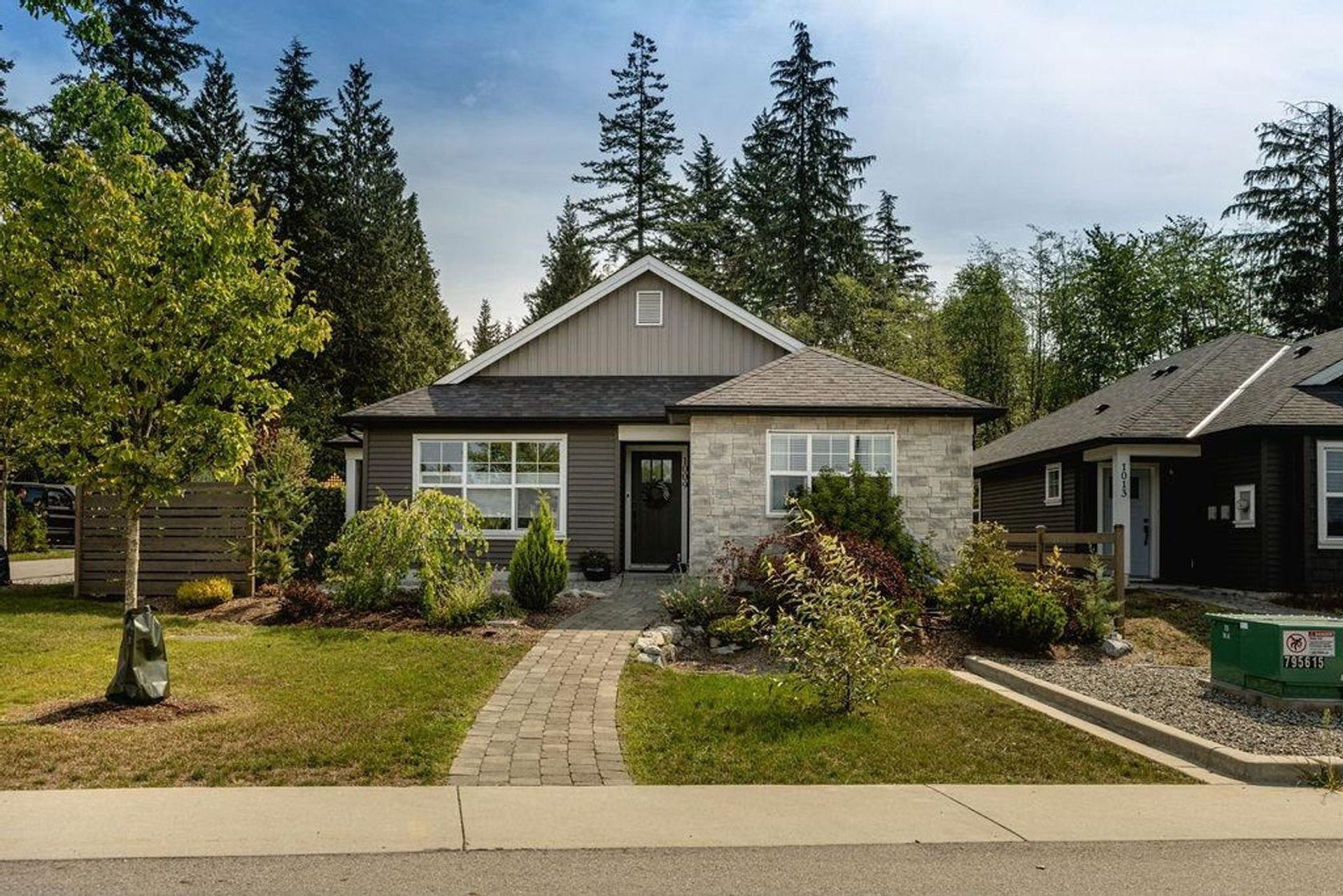 1009 Goddard Road, Gibsons & Area, Sunshine Coast  by Krista Dempster PREC* - Sunshine Coast Real Estate 1009 Goddard Road, Gibsons & Area, Sunshine Coast