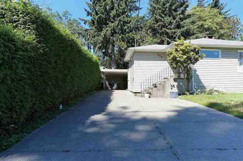 689-north-road-gibsons-area-sunshine-coast-02 at 689 North Road, Gibsons & Area, Sunshine Coast