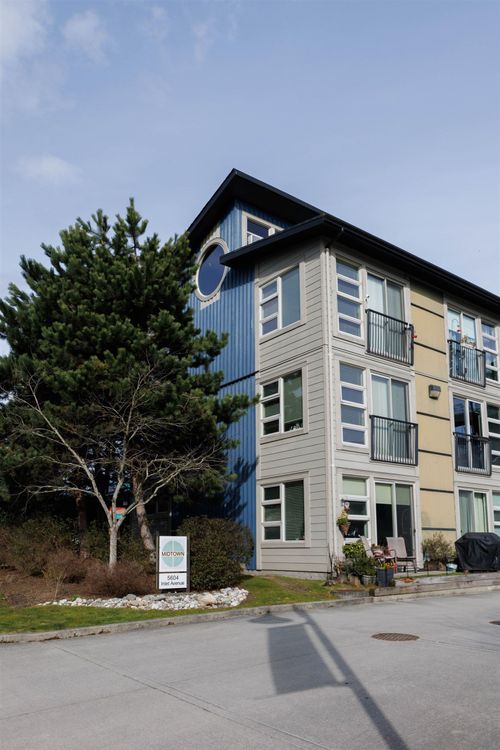 5604-inlet-avenue-sechelt-district-sunshine-coast-16 at 213 - 5604 Inlet Avenue, Sechelt District, Sunshine Coast 5604-inlet-avenue-sechelt-district-sunshine-coast-16 at 213 - 5604 Inlet Avenue, Sechelt District, Sunshine Coast