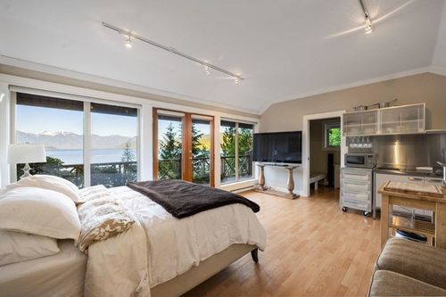 990-marine-drive-gibsons-area-sunshine-coast-26 at 990 Marine Drive, Gibsons & Area, Sunshine Coast