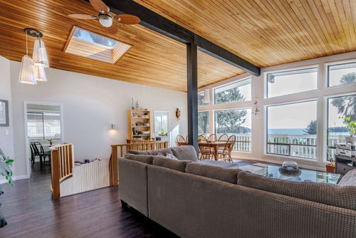 6526-meier-road-sechelt-district-sunshine-coast-05 at 6526 Meier Road, Sechelt District, Sunshine Coast