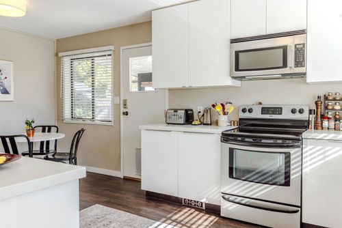6526-meier-road-sechelt-district-sunshine-coast-13 at 6526 Meier Road, Sechelt District, Sunshine Coast