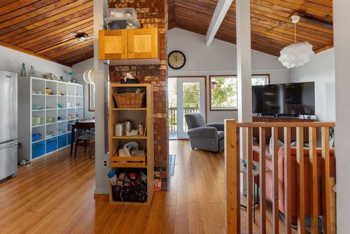 4730-laurel-avenue-sechelt-district-sunshine-coast-09 at 4730 Laurel Avenue, Sechelt District, Sunshine Coast