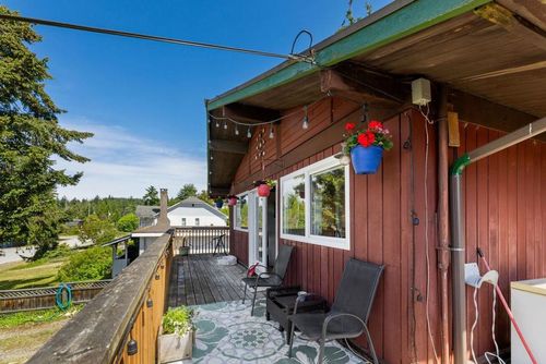 4730-laurel-avenue-sechelt-district-sunshine-coast-24 at 4730 Laurel Avenue, Sechelt District, Sunshine Coast
