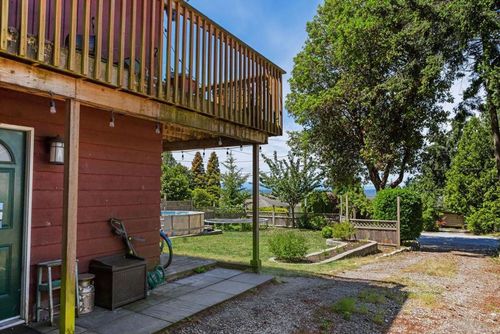 4730-laurel-avenue-sechelt-district-sunshine-coast-27 at 4730 Laurel Avenue, Sechelt District, Sunshine Coast 4730-laurel-avenue-sechelt-district-sunshine-coast-27 at 4730 Laurel Avenue, Sechelt District, Sunshine Coast