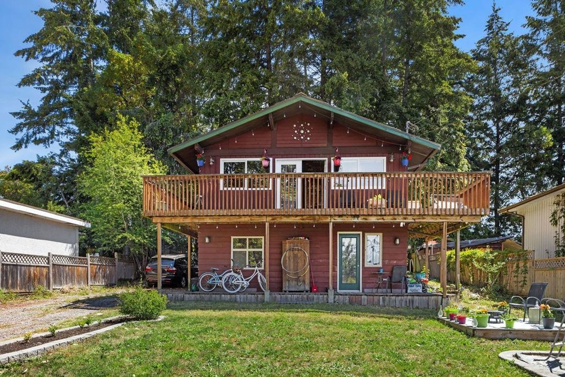 4730 Laurel Avenue, Sechelt District, Sunshine Coast  by Krista Dempster PREC* - Sunshine Coast Real Estate 4730 Laurel Avenue, Sechelt District, Sunshine Coast