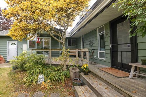 5796-medusa-street-sechelt-district-sunshine-coast-02 at 5796 Medusa Street, Sechelt District, Sunshine Coast 5796-medusa-street-sechelt-district-sunshine-coast-02 at 5796 Medusa Street, Sechelt District, Sunshine Coast