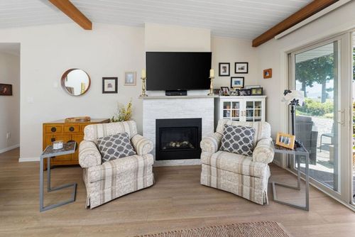 544-eaglecrest-drive-gibsons-area-sunshine-coast-17 at 544 Eaglecrest Drive, Gibsons & Area, Sunshine Coast