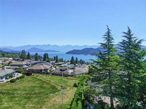 544-eaglecrest-drive-gibsons-area-sunshine-coast-36 at 544 Eaglecrest Drive, Gibsons & Area, Sunshine Coast
