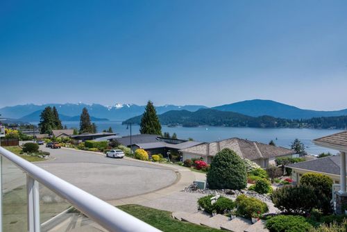 535-spyglass-place-gibsons-area-sunshine-coast-02 at 535 Spyglass Place, Gibsons & Area, Sunshine Coast