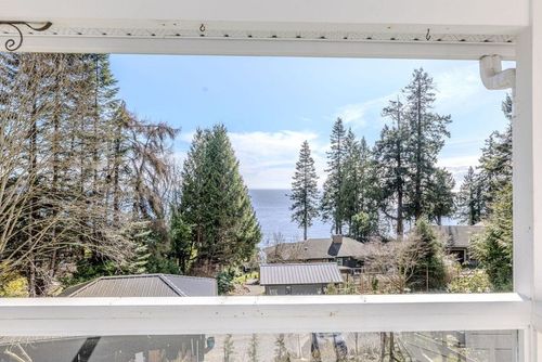 933-gower-point-road-gibsons-area-sunshine-coast-22 at 933 Gower Point Road, Gibsons & Area, Sunshine Coast