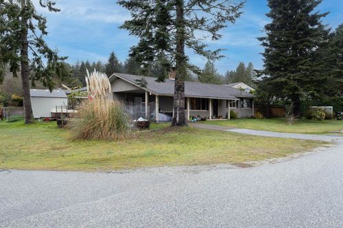 331-cochrane-road-gibsons-area-sunshine-coast-04 at 331 Cochrane Road, Gibsons & Area, Sunshine Coast 331-cochrane-road-gibsons-area-sunshine-coast-04 at 331 Cochrane Road, Gibsons & Area, Sunshine Coast