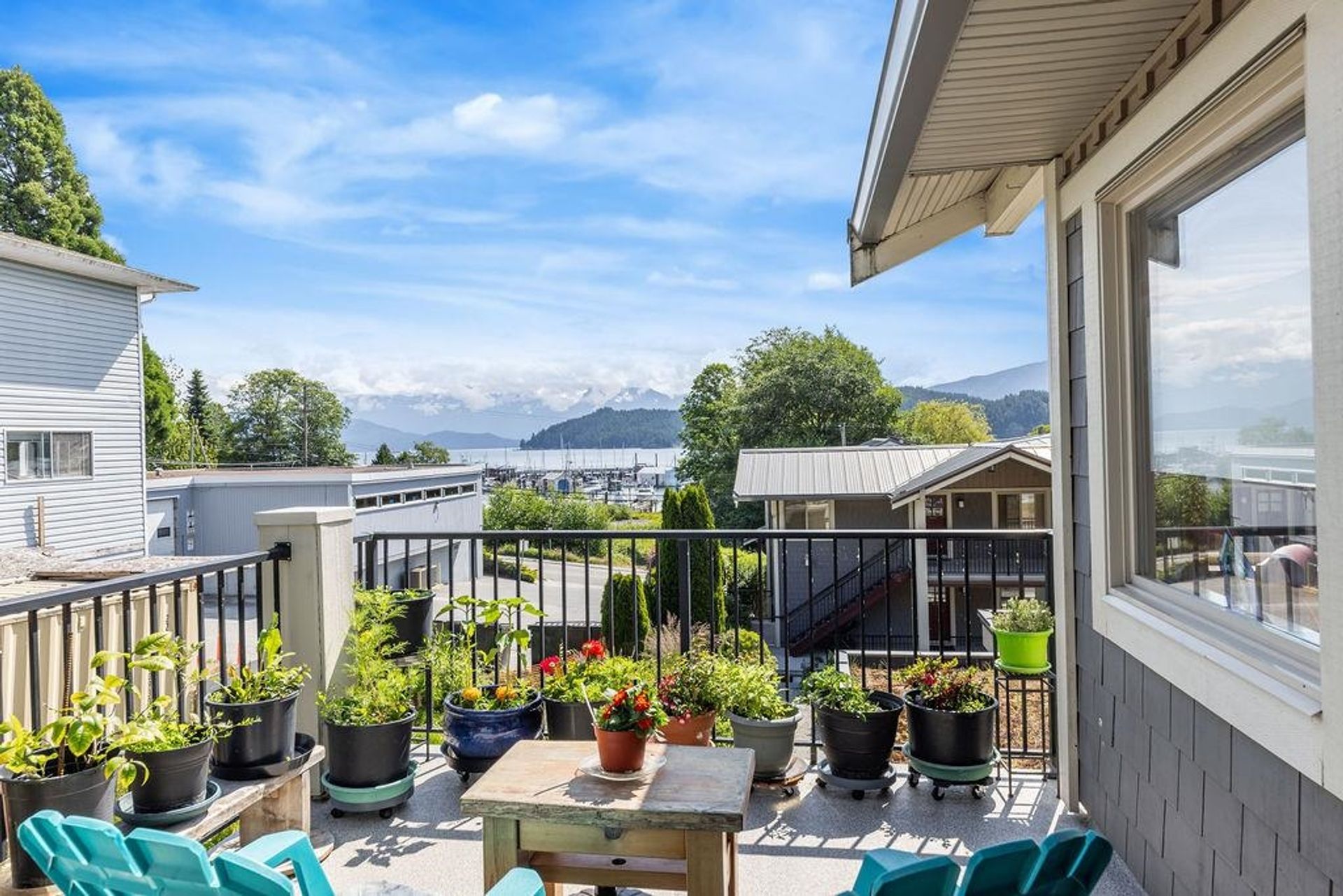 206 - 414 Gower Point Road, Gibsons & Area, Sunshine Coast  by Krista Dempster PREC* - Sunshine Coast Real Estate 206 - 414 Gower Point Road, Gibsons & Area, Sunshine Coast