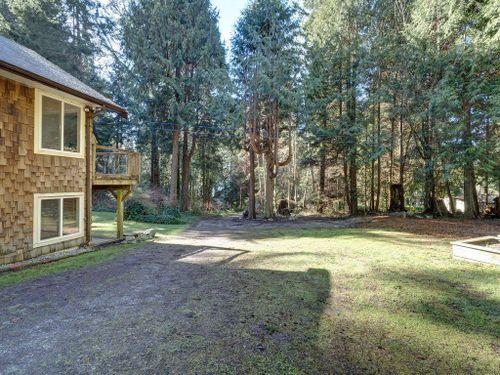 1028-blackburn-road-roberts-creek-sunshine-coast-23 at 1028 Blackburn Road, Roberts Creek, Sunshine Coast