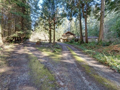 1028-blackburn-road-roberts-creek-sunshine-coast-25 at 1028 Blackburn Road, Roberts Creek, Sunshine Coast