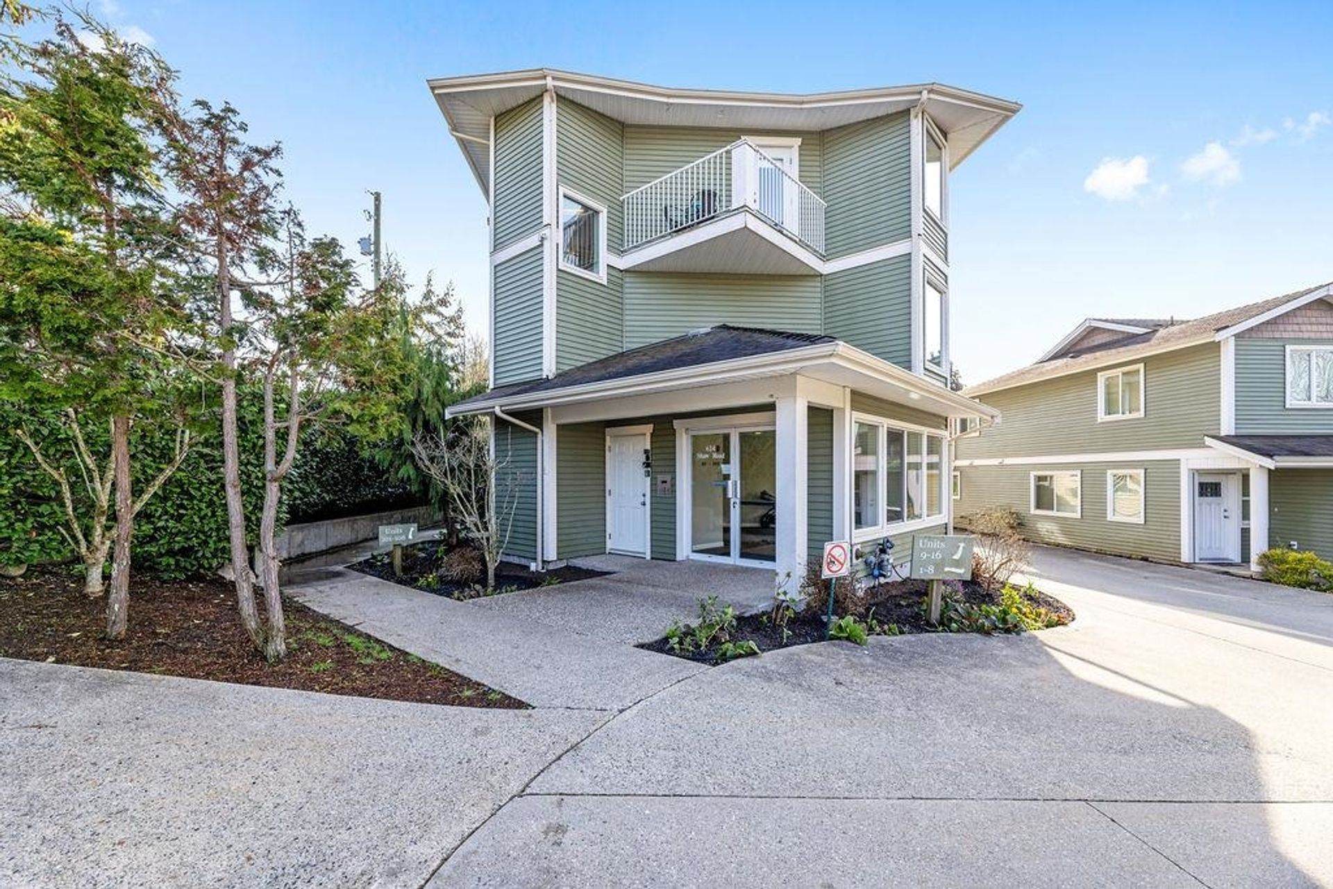 102 - 624 Shaw Road, Gibsons & Area, Sunshine Coast 