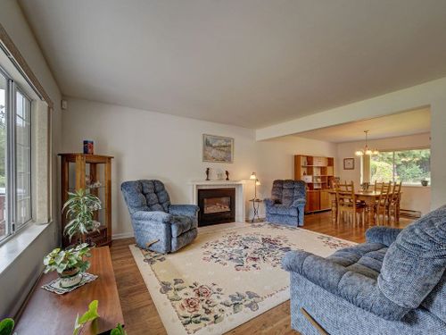 593-oceanview-drive-gibsons-area-sunshine-coast-15 at 593 Oceanview Drive, Gibsons & Area, Sunshine Coast 593-oceanview-drive-gibsons-area-sunshine-coast-15 at 593 Oceanview Drive, Gibsons & Area, Sunshine Coast