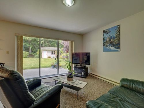 593-oceanview-drive-gibsons-area-sunshine-coast-30 at 593 Oceanview Drive, Gibsons & Area, Sunshine Coast