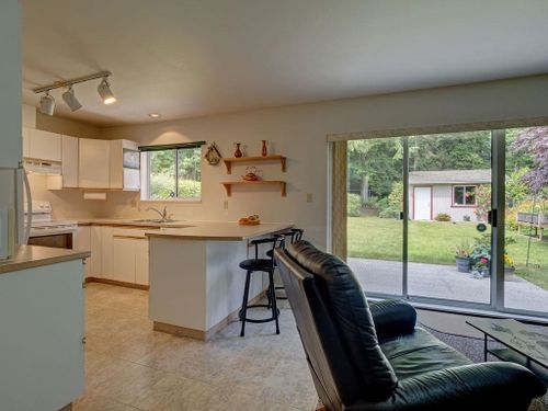 593-oceanview-drive-gibsons-area-sunshine-coast-31 at 593 Oceanview Drive, Gibsons & Area, Sunshine Coast 593-oceanview-drive-gibsons-area-sunshine-coast-31 at 593 Oceanview Drive, Gibsons & Area, Sunshine Coast
