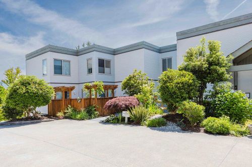 5780-trail-street-sechelt-district-sunshine-coast-32 at 302 - 5780 Trail Street, Sechelt District, Sunshine Coast