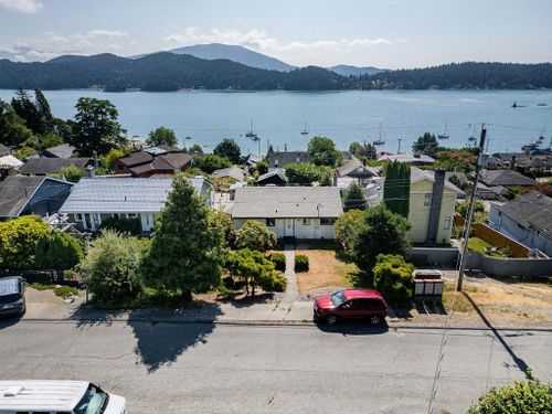 614-glen-road-gibsons-area-sunshine-coast-04 at 614 Glen Road, Gibsons & Area, Sunshine Coast 614-glen-road-gibsons-area-sunshine-coast-04 at 614 Glen Road, Gibsons & Area, Sunshine Coast