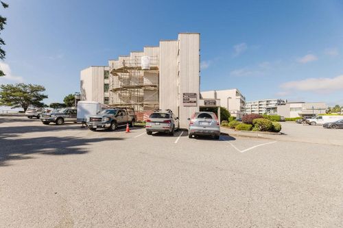 5477-wharf-avenue-sechelt-district-sunshine-coast-31 at 301 - 5477 Wharf Avenue, Sechelt District, Sunshine Coast