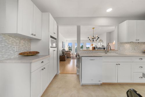 5768-marine-way-sechelt-district-sunshine-coast-12 at 10 - 5768 Marine Way, Sechelt District, Sunshine Coast