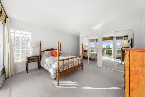 5768-marine-way-sechelt-district-sunshine-coast-14 at 10 - 5768 Marine Way, Sechelt District, Sunshine Coast